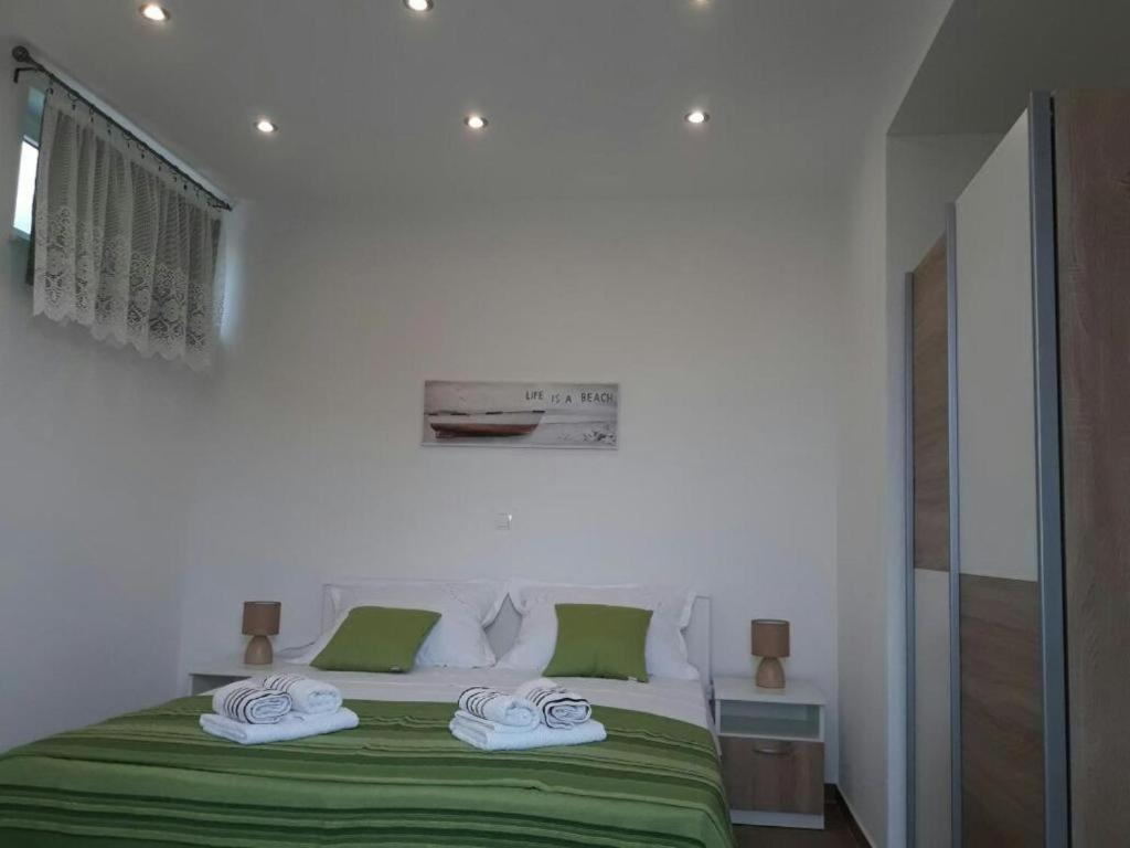 Regina Del Mare Apartment Слатине Екстериор снимка