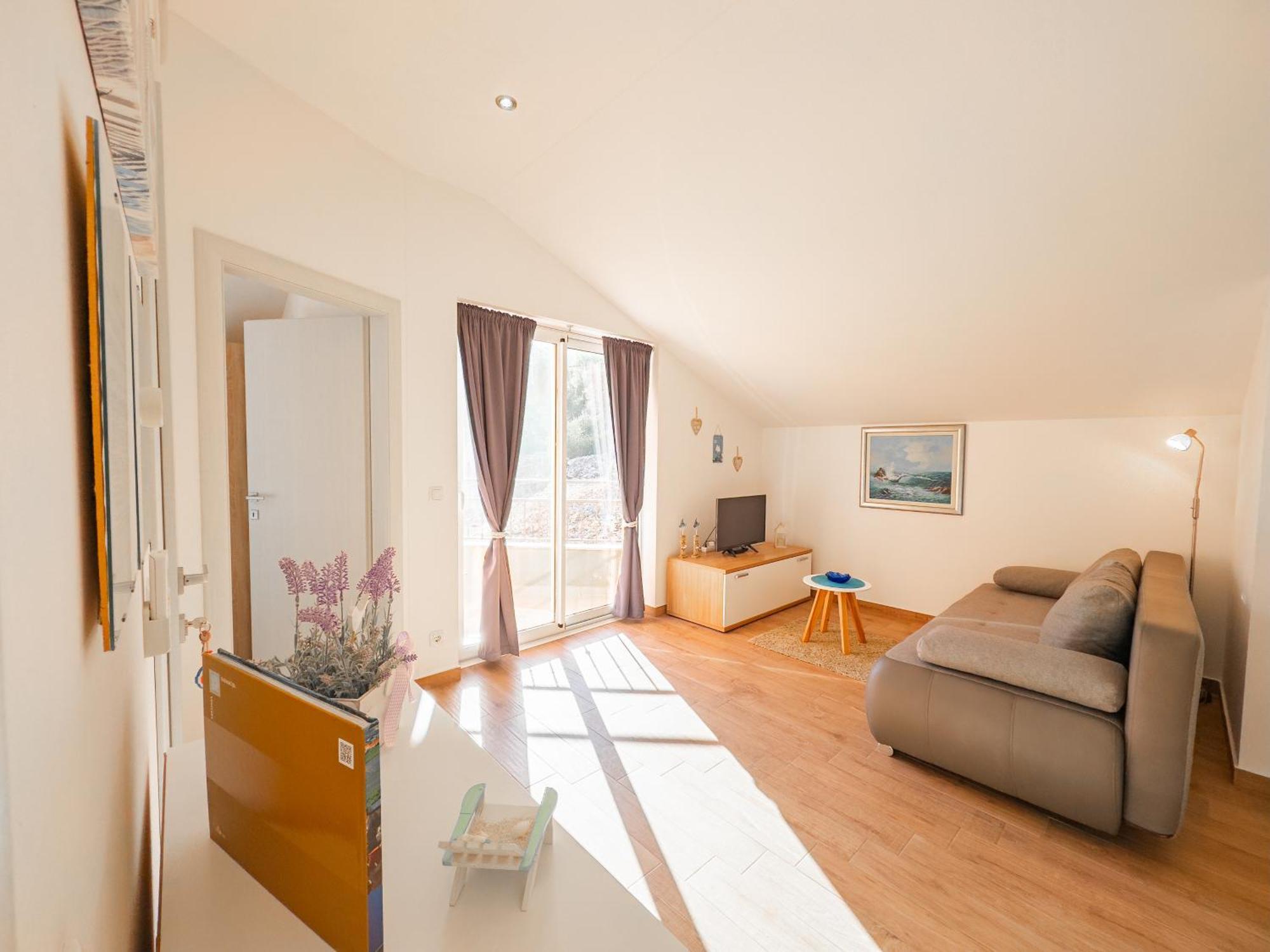 Regina Del Mare Apartment Слатине Екстериор снимка