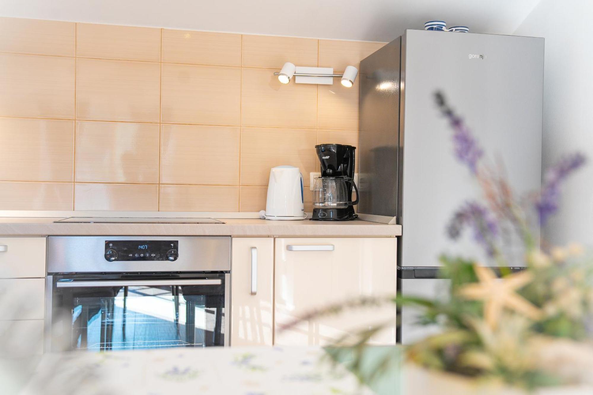 Regina Del Mare Apartment Слатине Екстериор снимка