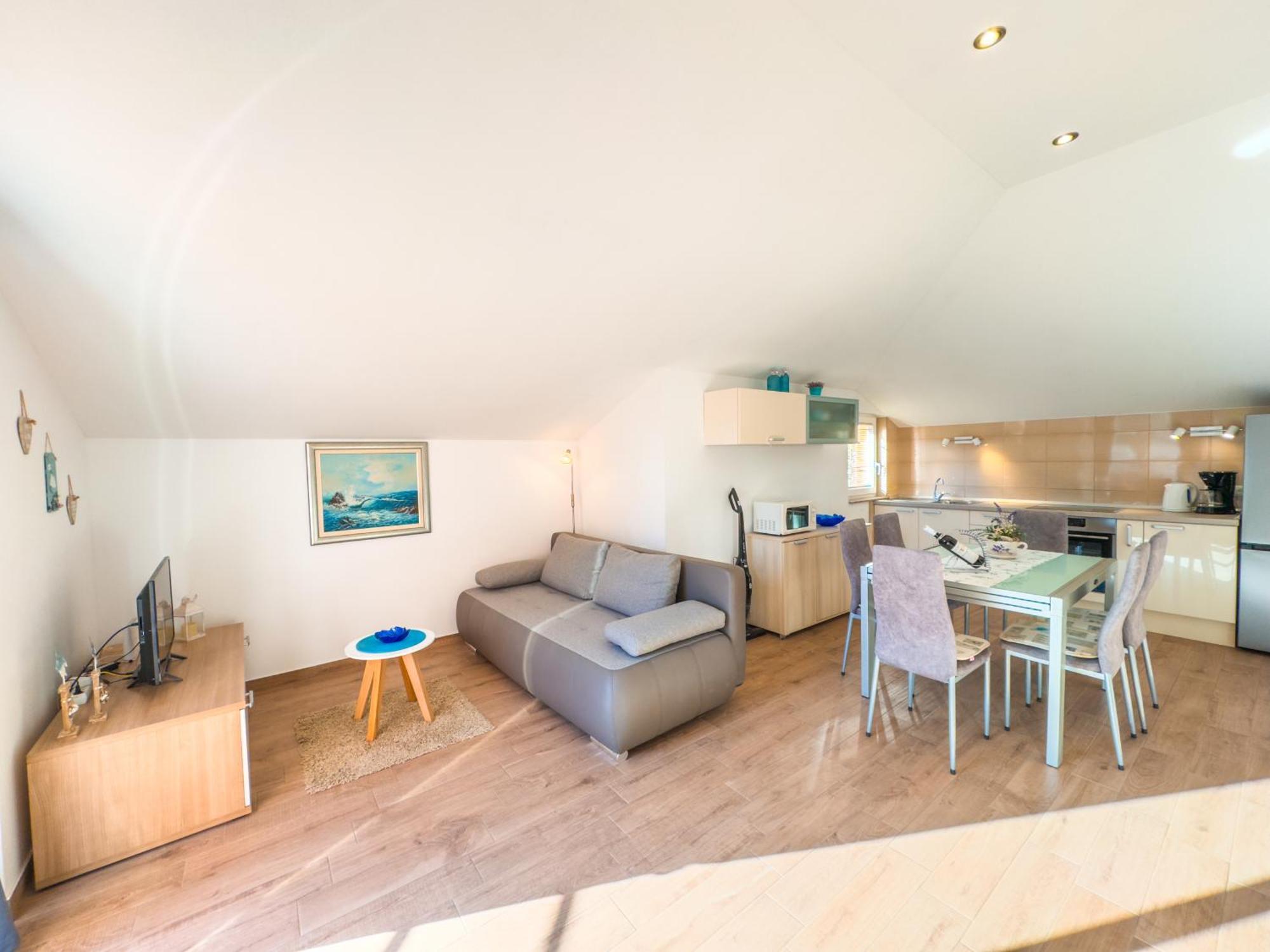 Regina Del Mare Apartment Слатине Екстериор снимка